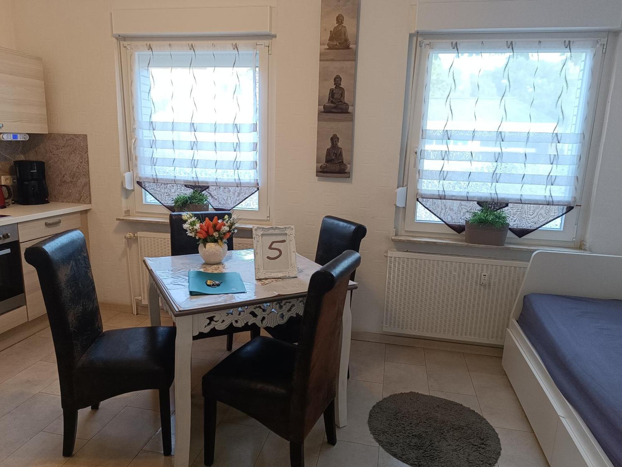 5X Balkon-Apartments Mit Kueche 40-65Qm Ruhrgebietferienwohnung Dobry-Fuchs Oberhausen  Esterno foto