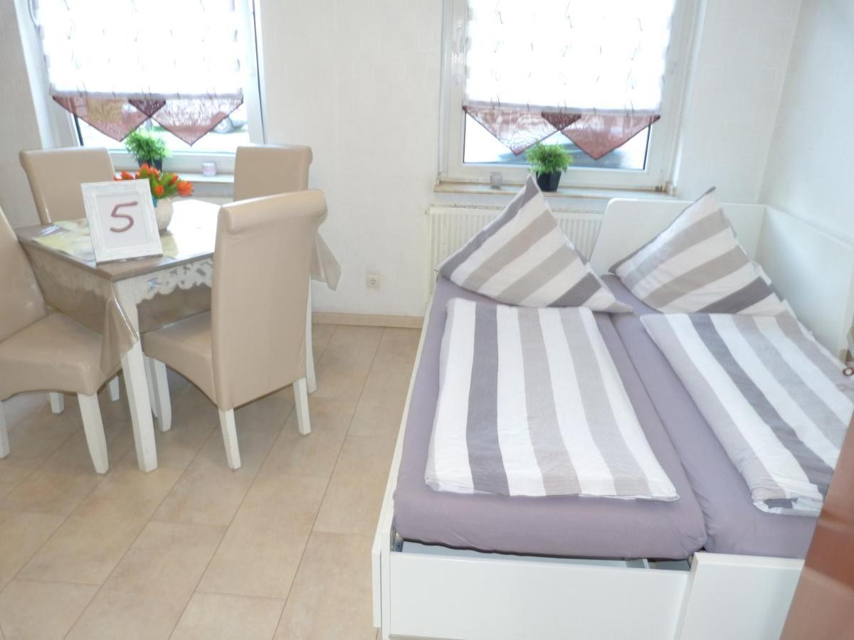 5X Balkon-Apartments Mit Kueche 40-65Qm Ruhrgebietferienwohnung Dobry-Fuchs Oberhausen  Esterno foto