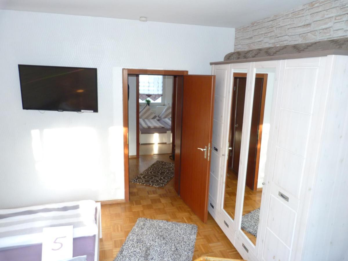 5X Balkon-Apartments Mit Kueche 40-65Qm Ruhrgebietferienwohnung Dobry-Fuchs Oberhausen  Esterno foto